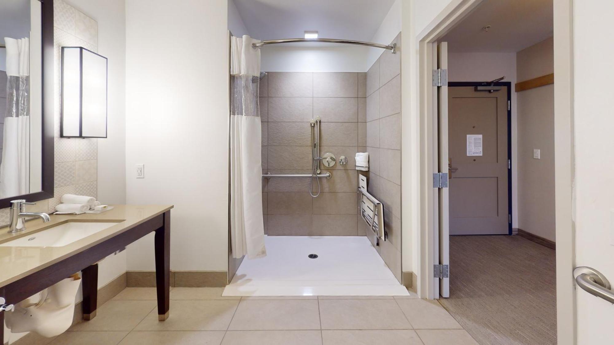 King Studio Suite with Roll-in Shower - Mobility/Hearing Access