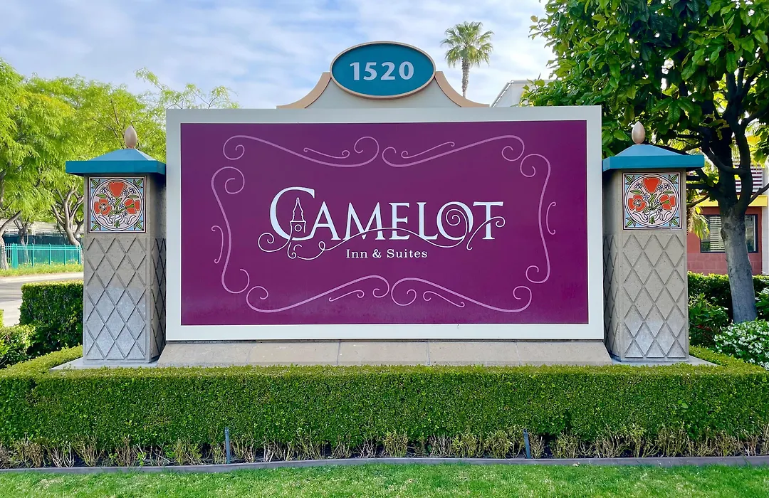 Anaheim Camelot Inn & Suites-1