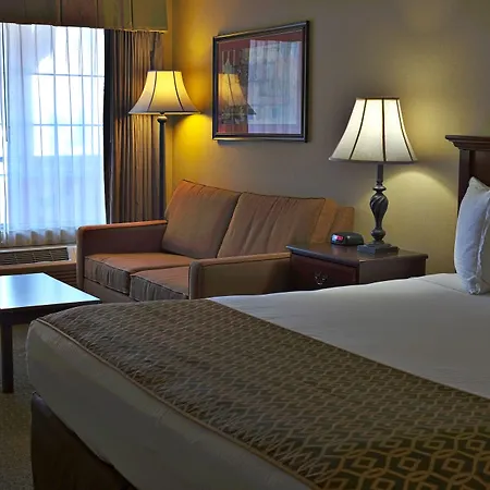 Anaheim Camelot Inn & Suites-2