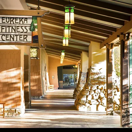 Disney'S Grand Californian Hotel & Spa-2